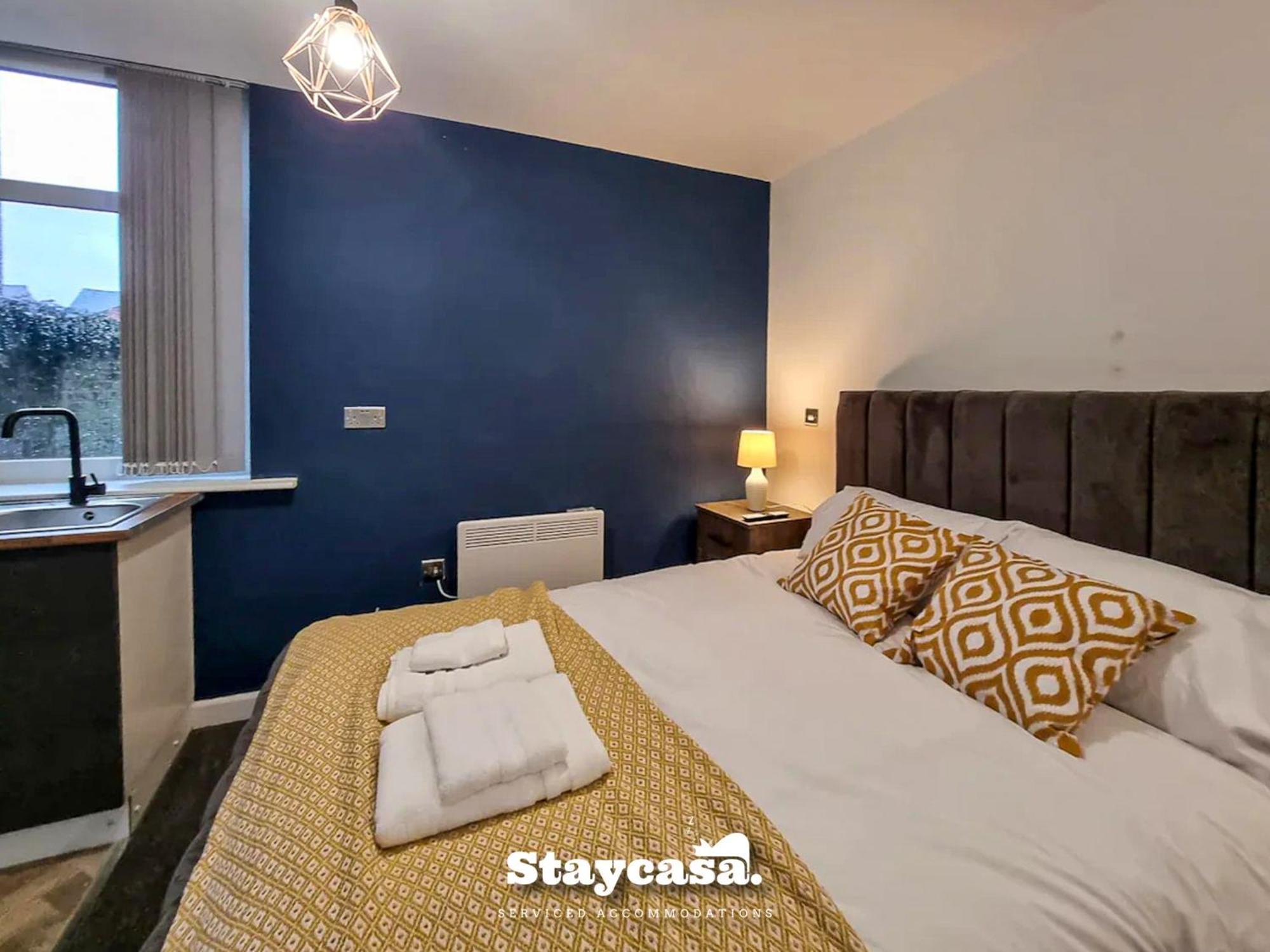 Delightful Spacious Haven With Large Driveway 曼彻斯特 外观 照片